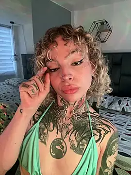 Snapshot of Bonnie_vega chatting on July 8, 10:25 pm Bonnie vega online show from July 8, 10:25 pm