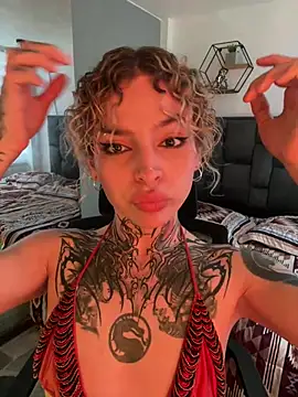 Snapshot of Bonnie_vega chatting on July 29, 9:24 pm Bonnie vega online show from July 29, 9:24 pm