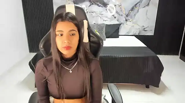 Ivy 16 online show from February 3, 12:03 pm