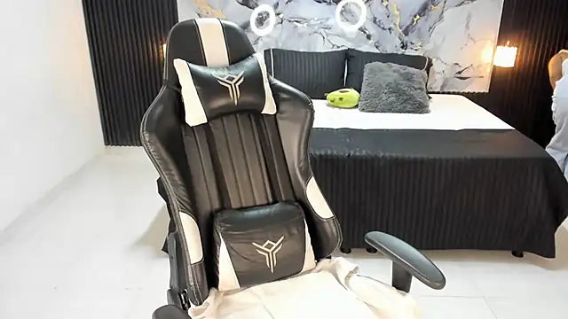 Ivy 16 online show from February 19, 12:00 pm