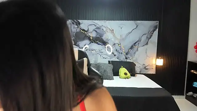 Ivy 16 online show from March 13, 1:18 pm