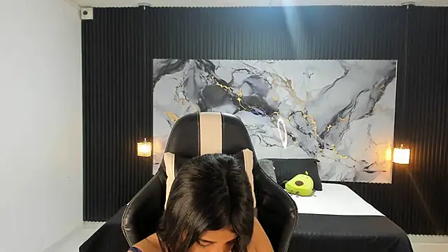 Ivy 16 online show from September 9, 11:54 am