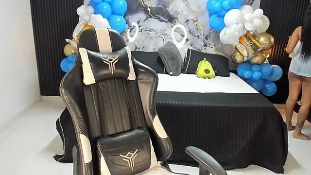 Ivy 16 online show from September 22, 11:56 am