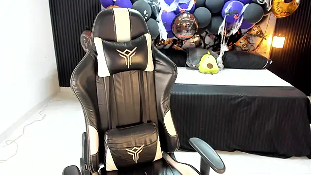 Ivy 16 online show from October 27, 11:58 am