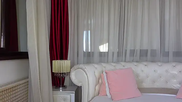 NinaCrystal1 online show from March 12, 7:13 am