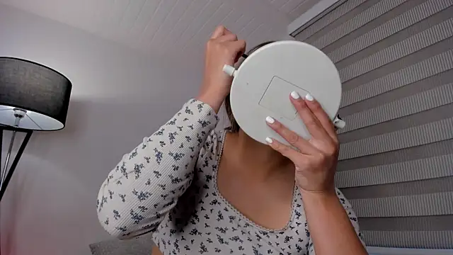 vico sweety online show from April 16, 8:31 pm