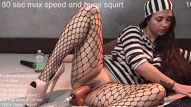 Alissa bby online show from October 17, 9:01 am