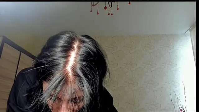 JulisSweet online show from January 6, 8:14 am