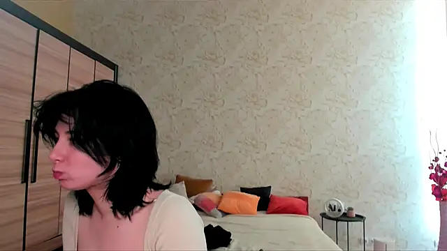 JulisSweet online show from February 9, 12:19 pm