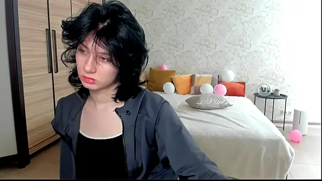 JulisSweet online show from March 14, 7:26 am