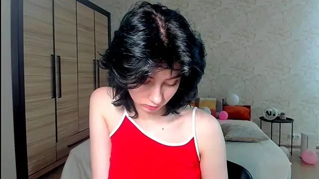 JulisSweet online show from March 16, 7:48 am