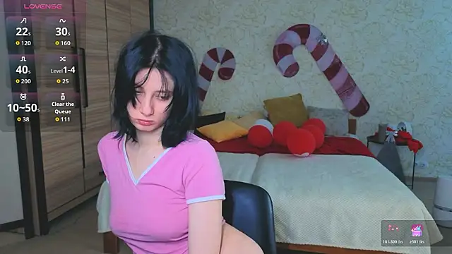 JulisSweet online show from February 7, 8:29 am