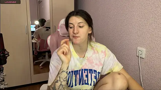 Snapshot of Katrin__kiss chatting on January 29, 5:13 pm Katrin  kiss online show from January 29, 5:13 pm