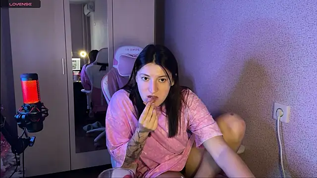 Snapshot of Katrin__kiss chatting on January 30, 2:25 pm Katrin  kiss online show from January 30, 2:25 pm