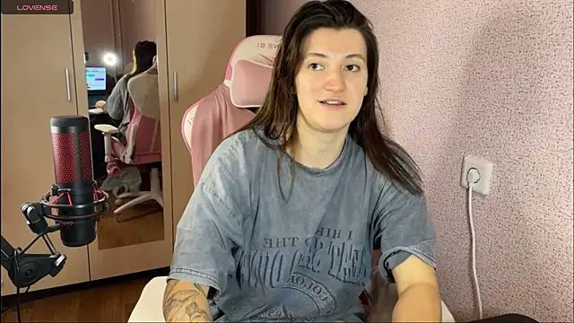 Snapshot of Katrin__kiss chatting on February 2, 3:28 pm Katrin  kiss online show from February 2, 3:28 pm