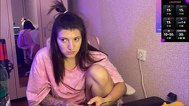 Snapshot of Katrin__kiss chatting on February 5, 9:18 pm Katrin  kiss online show from February 5, 9:18 pm