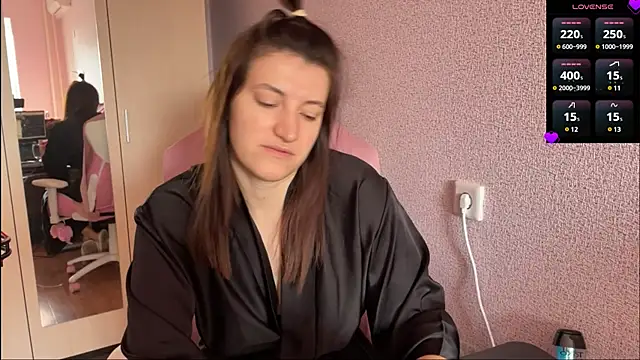 Snapshot of Katrin__kiss chatting on February 11, 7:33 am Katrin  kiss online show from February 11, 7:33 am