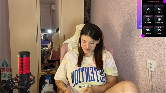 Snapshot of Katrin__kiss chatting on March 2, 6:51 pm Katrin  kiss online show from March 2, 6:51 pm