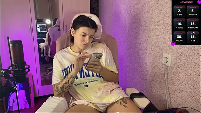 Snapshot of Katrin__kiss chatting on March 4, 4:20 pm Katrin  kiss online show from March 4, 4:20 pm