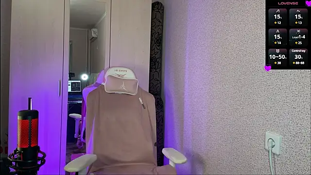 Snapshot of Katrin__kiss chatting on March 5, 9:26 pm Katrin  kiss online show from March 5, 9:26 pm