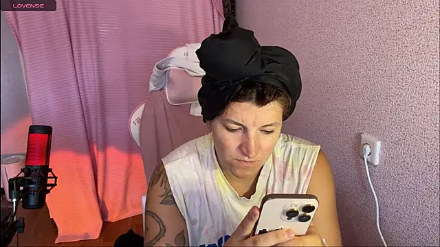 Snapshot of Katrin__kiss chatting on September 23, 1:25 pm Katrin  kiss online show from September 23, 1:25 pm