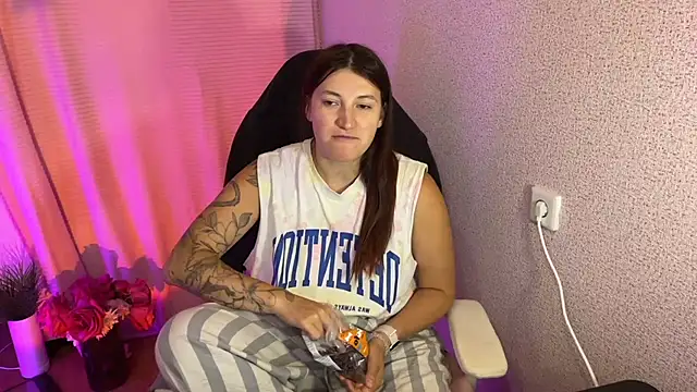 Snapshot of Katrin__kiss chatting on October 18, 3:02 pm Katrin  kiss online show from October 18, 3:02 pm