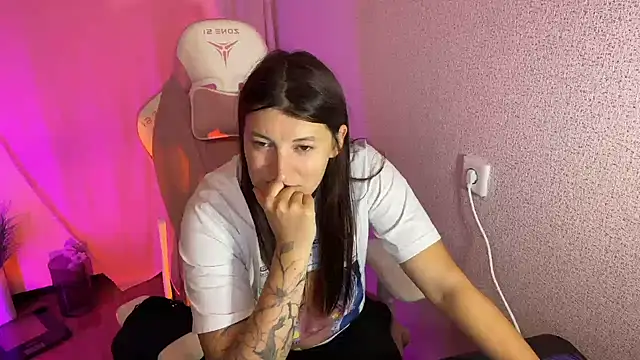 Snapshot of Katrin__kiss chatting on October 23, 4:17 pm Katrin  kiss online show from October 23, 4:17 pm