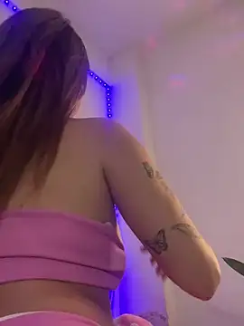 melisabunnny online show from February 2, 3:39 pm