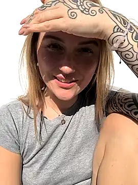 Goldloeckchen159 online show from November 15, 12:56 pm