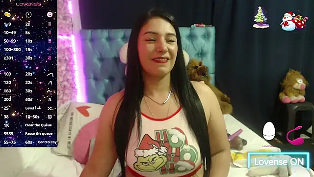 Snapshot of Cristal_cherry chatting on December 12, 2:15 am Cristal cherry online show from December 12, 2:15 am