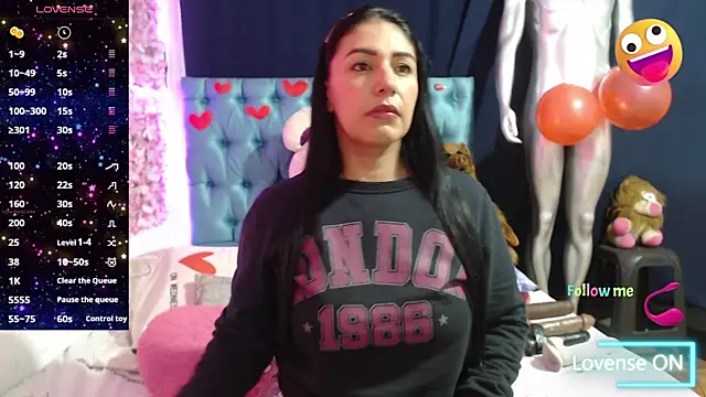 Snapshot of Cristal_cherry chatting on March 20, 2:40 am Cristal cherry online show from March 20, 2:40 am