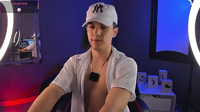 Brat  online show from March 16, 12:49 am