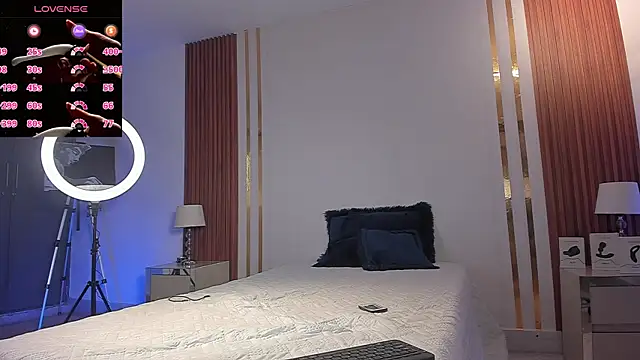 Brat  online show from April 5, 2:58 pm