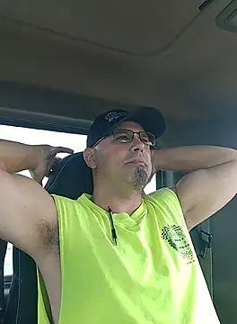 KrazyLegz online show from September 27, 5:40 pm