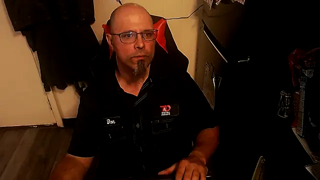 KrazyLegz online show from October 22, 10:09 pm