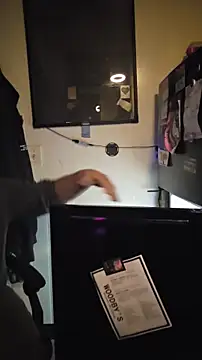 KrazyLegz online show from January 11, 2:38 am