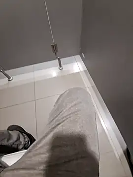 Snapshot of johny_69d@xh chatting on January 27, 7:24 am johny 69dxh online show from January 27, 7:24 am