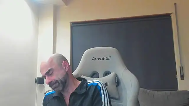 Bicopflirt online show from February 7, 1:42 am