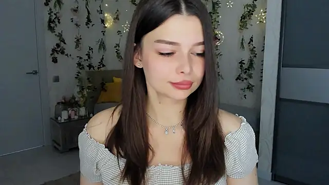 ContinentOfTranquility online show from November 30, 1:09 am