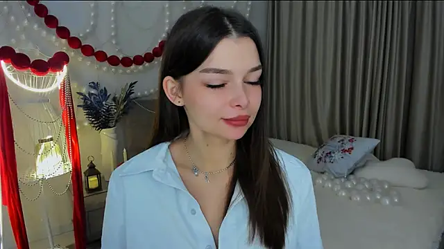 ContinentOfTranquility online show from December 22, 4:09 am