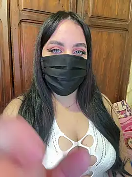 Snapshot of AMBER_SEXY99 chatting on December 17, 2:23 am AMBER SEXY99 online show from December 17, 2:23 am