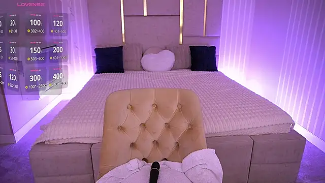 MilaSecrett online show from November 21, 2:05 pm