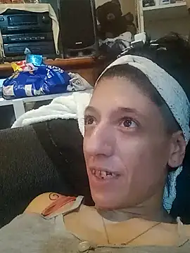 Snapshot of gala2 chatting on March 5, 11:05 pm gala2 online show from March 5, 11:05 pm