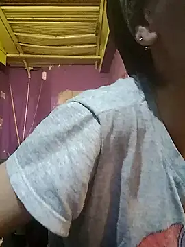 Snapshot of gala2 chatting on March 14, 12:54 am gala2 online show from March 14, 12:54 am