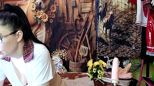 DashaHart online show from December 5, 1:06 pm