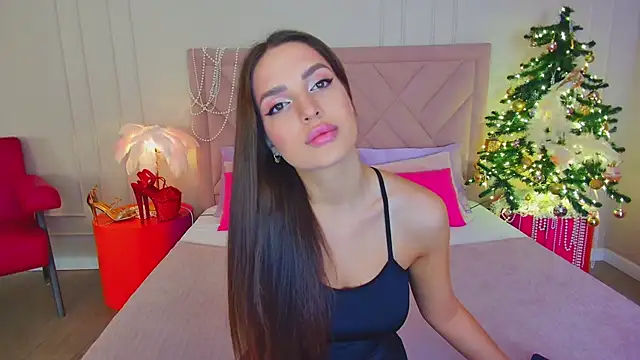 Snapshot of BellaHalles chatting on December 31, 5:22 am BellaHalles online show from December 31, 5:22 am