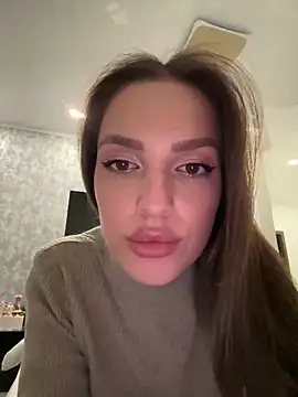 Snapshot of BellaHalles chatting on February 27, 3:48 pm BellaHalles online show from February 27, 3:48 pm