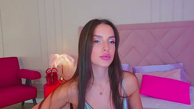 Snapshot of BellaHalles chatting on February 28, 11:36 am BellaHalles online show from February 28, 11:36 am