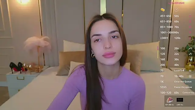 BellaHalles online show from December 23, 5:38 am