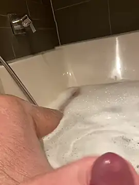 LivingLegend1978 online show from January 28, 6:28 pm